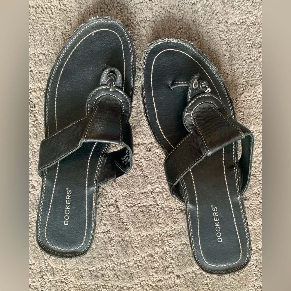 Dockers Black Leather Knotted Thing Women's Sandals size 7.5